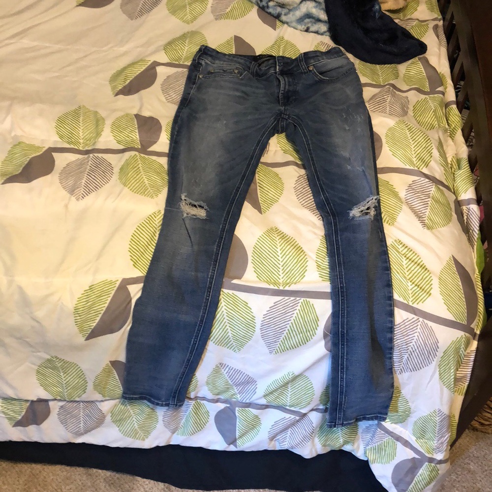 Medium wash jeans